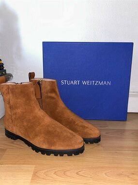 Stuart Weitzman Men’s Brown Riley Suede Ankle Boots